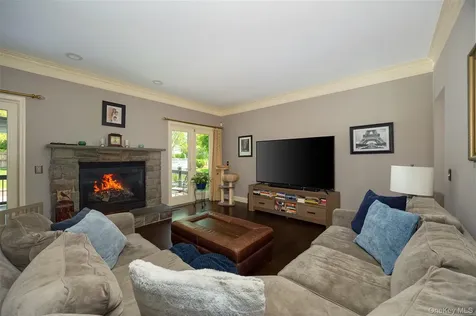 25 Evergreen Avenue Poughkeepsie NY 12601