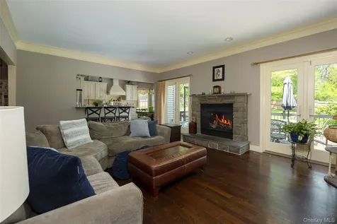 25 Evergreen Avenue Poughkeepsie NY 12601