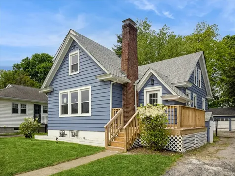 34 Woodland Avenue Poughkeepsie NY 12603