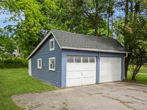 34 Woodland Avenue Poughkeepsie NY 12603