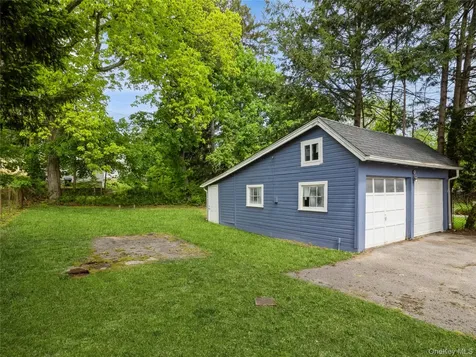 34 Woodland Avenue Poughkeepsie NY 12603