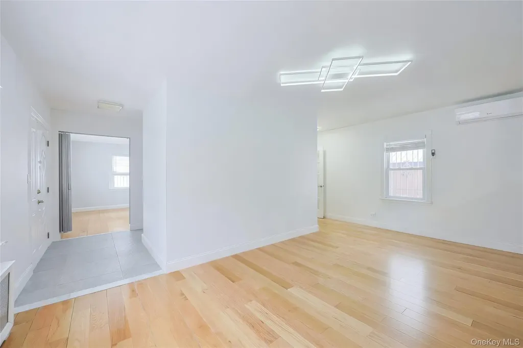 32-02 Murray Lane Flushing NY 11354