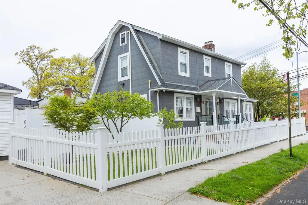 32-02 Murray Lane Flushing NY 11354