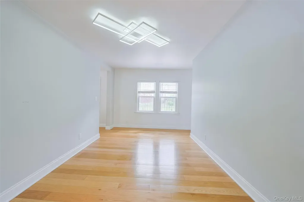 32-02 Murray Lane Flushing NY 11354
