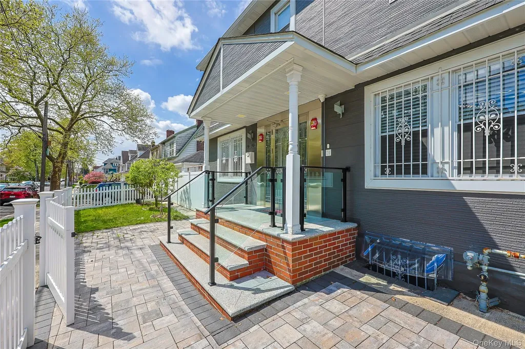32-02 Murray Lane Flushing NY 11354