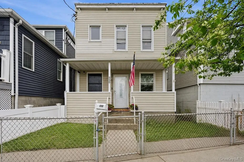 550 Cross Bay Boulevard Broad Channel NY 11693