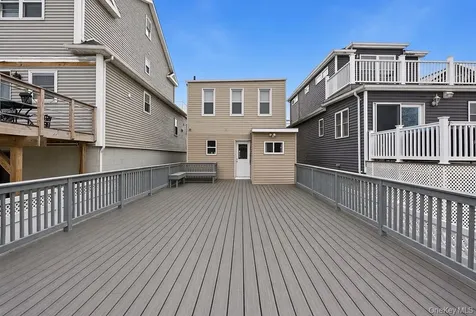 550 Cross Bay Boulevard Broad Channel NY 11693