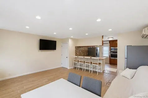 550 Cross Bay Boulevard Broad Channel NY 11693