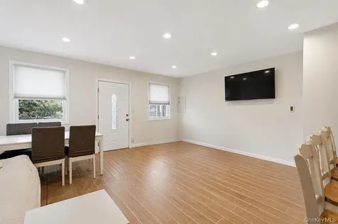 550 Cross Bay Boulevard Broad Channel NY 11693