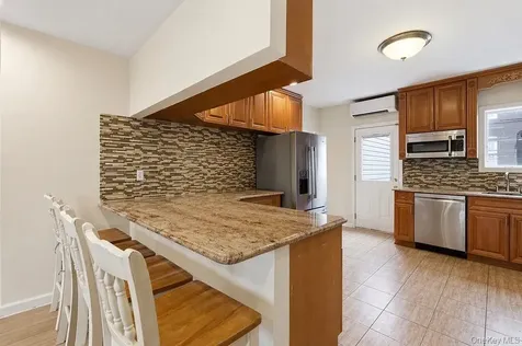 550 Cross Bay Boulevard Broad Channel NY 11693