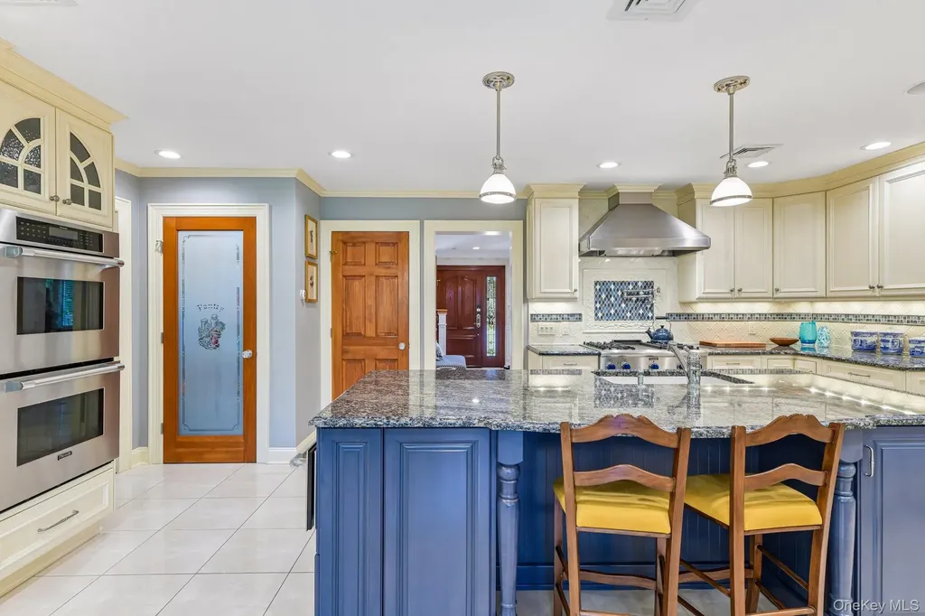 1442 Stevenson Circle Hewlett NY 11557