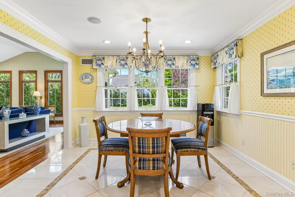 1442 Stevenson Circle Hewlett NY 11557