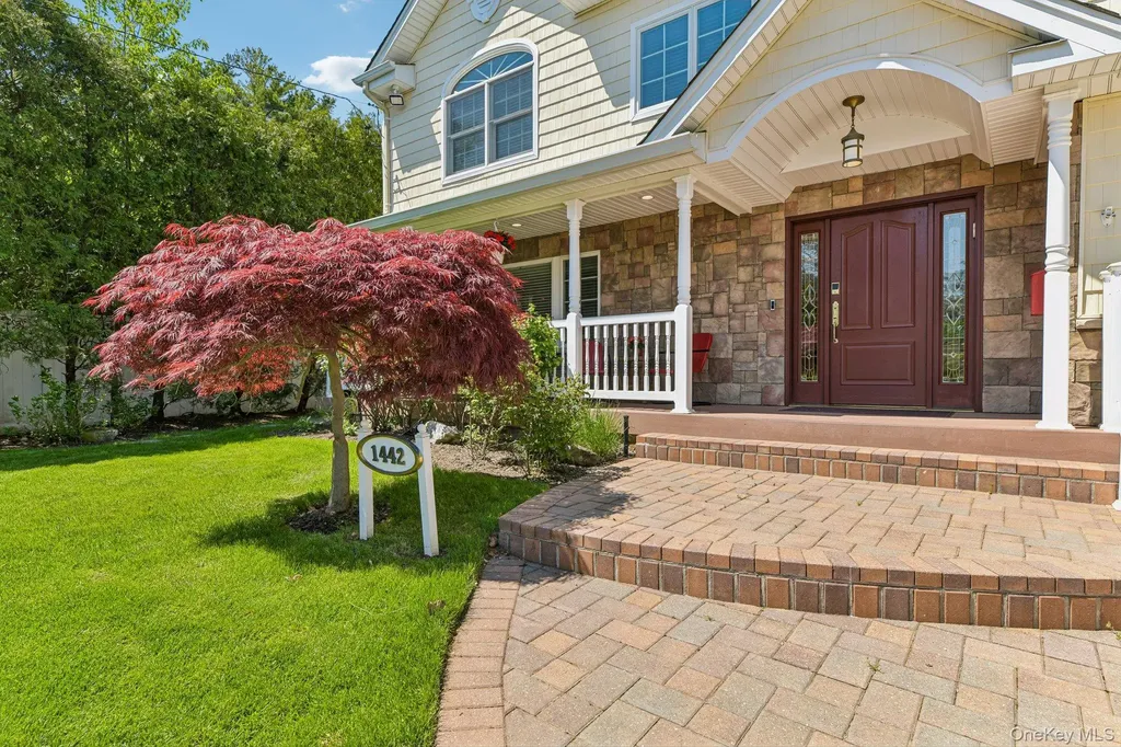 1442 Stevenson Circle Hewlett NY 11557
