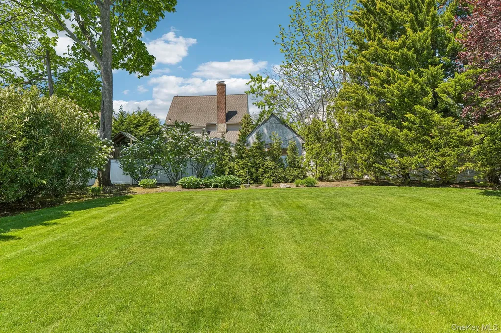 1442 Stevenson Circle Hewlett NY 11557