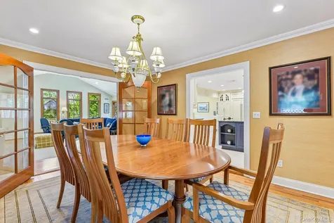 1442 Stevenson Circle Hewlett NY 11557