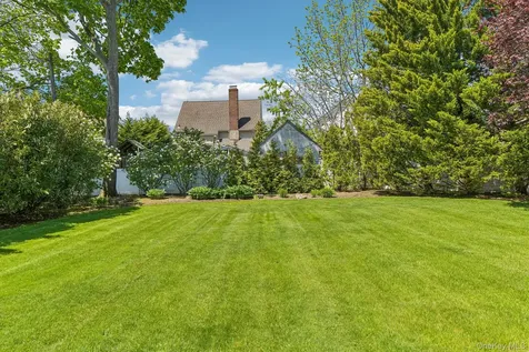 1442 Stevenson Circle Hewlett NY 11557