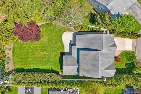 1442 Stevenson Circle Hewlett NY 11557
