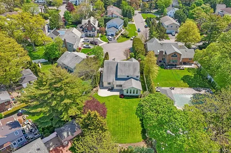 1442 Stevenson Circle Hewlett NY 11557