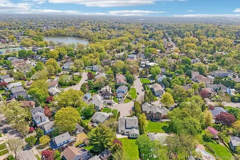 1442 Stevenson Circle Hewlett NY 11557