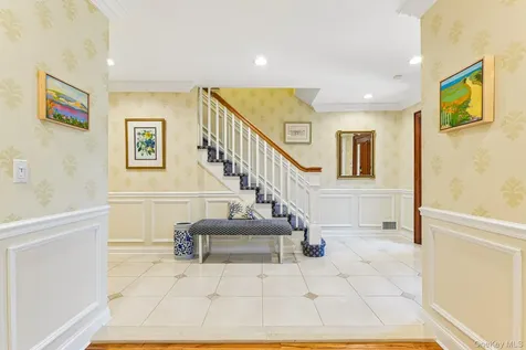 1442 Stevenson Circle Hewlett NY 11557