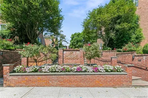 1833 Palmer Avenue Larchmont NY 10538