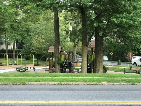 1833 Palmer Avenue Larchmont NY 10538