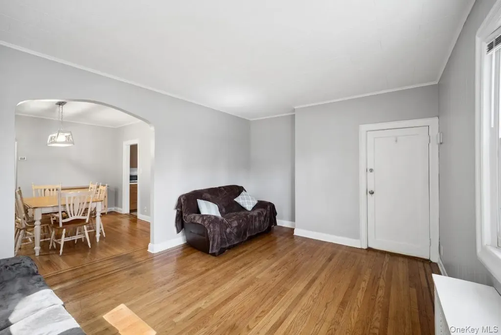 60-56 69th Lane Maspeth NY 11378