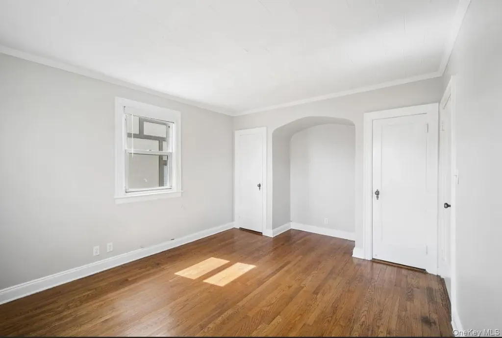60-56 69th Lane Maspeth NY 11378