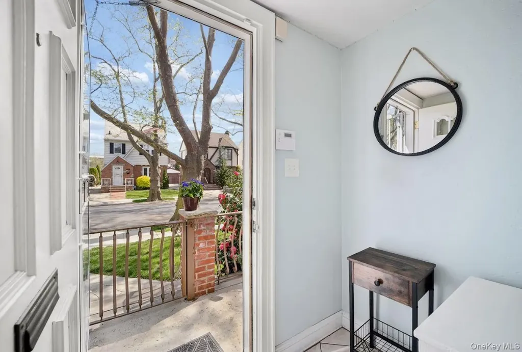 60-56 69th Lane Maspeth NY 11378