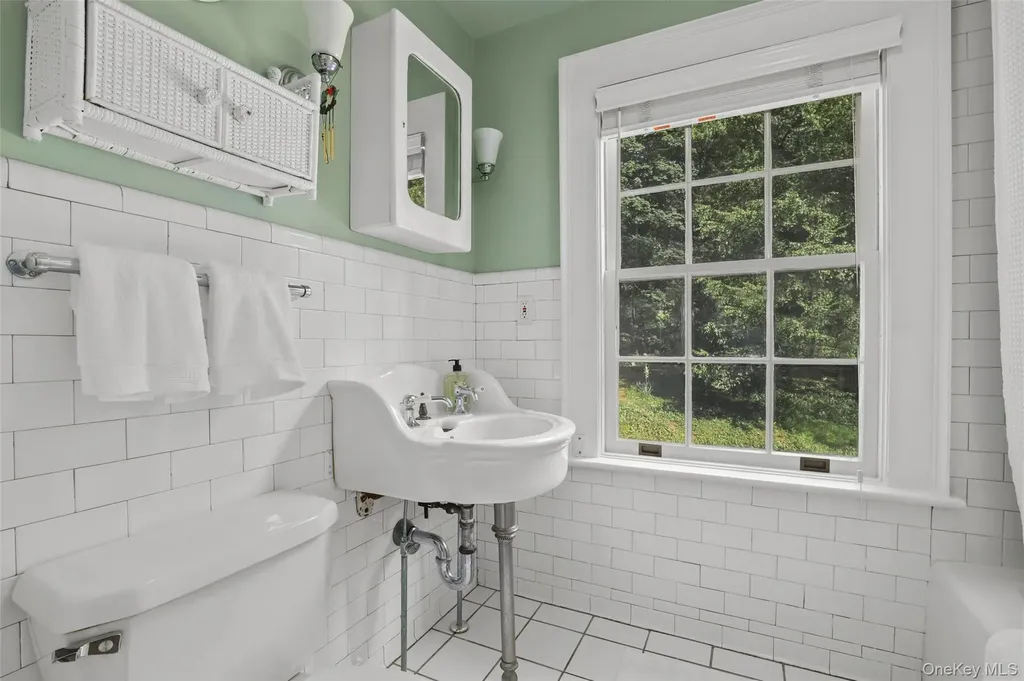 328 Mclain Street Bedford Hills NY 10507