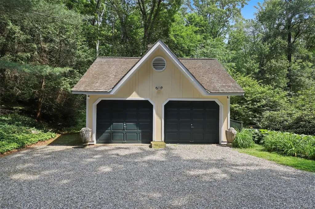 328 Mclain Street Bedford Hills NY 10507