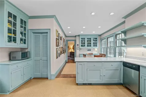 328 Mclain Street Bedford Hills NY 10507