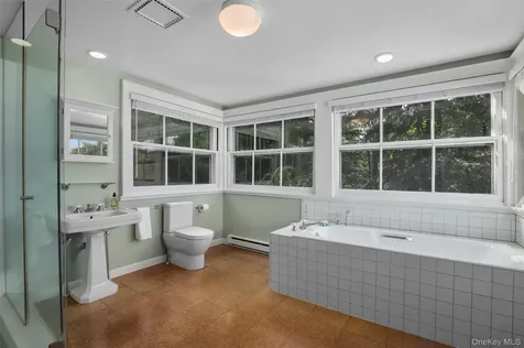 328 Mclain Street Bedford Hills NY 10507
