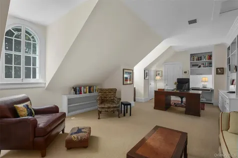 328 Mclain Street Bedford Hills NY 10507