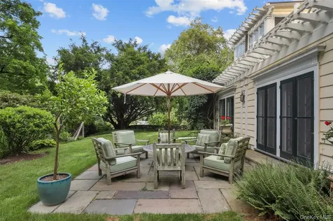 328 Mclain Street Bedford Hills NY 10507