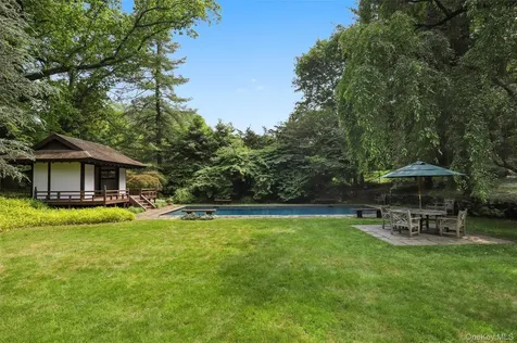 328 Mclain Street Bedford Hills NY 10507