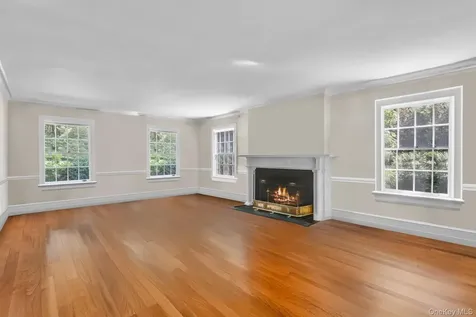 328 Mclain Street Bedford Hills NY 10507
