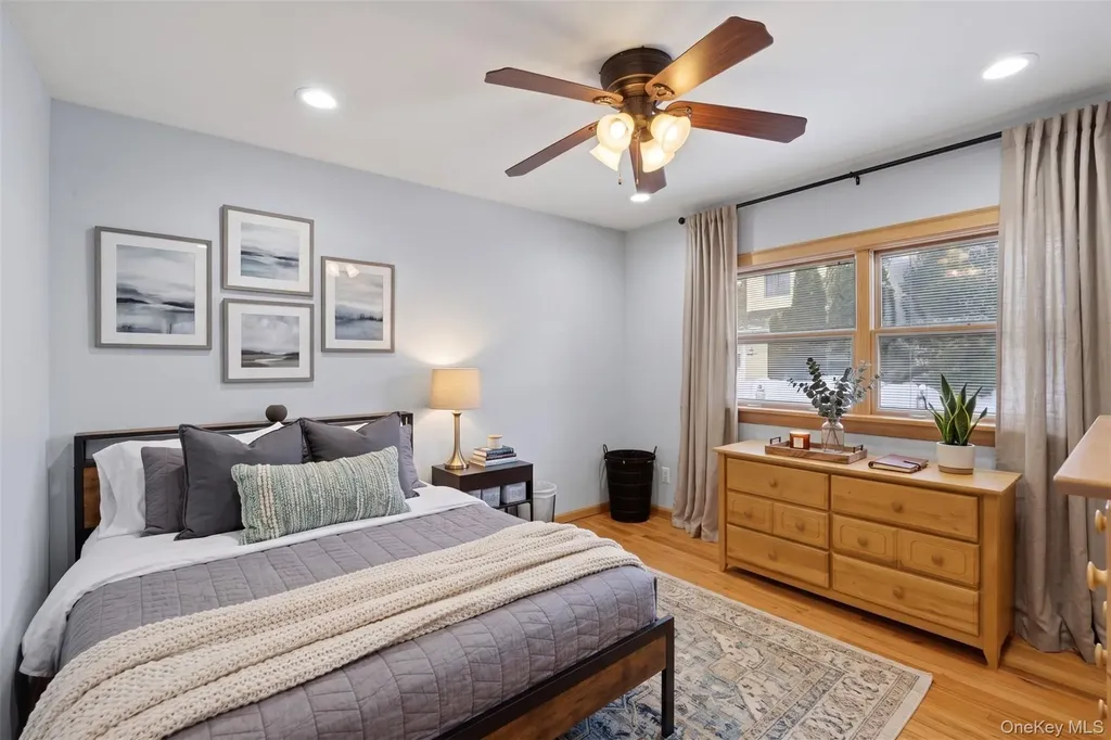 2489 Eileen Road Oceanside NY 11572
