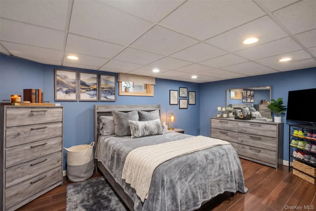 2489 Eileen Road Oceanside NY 11572