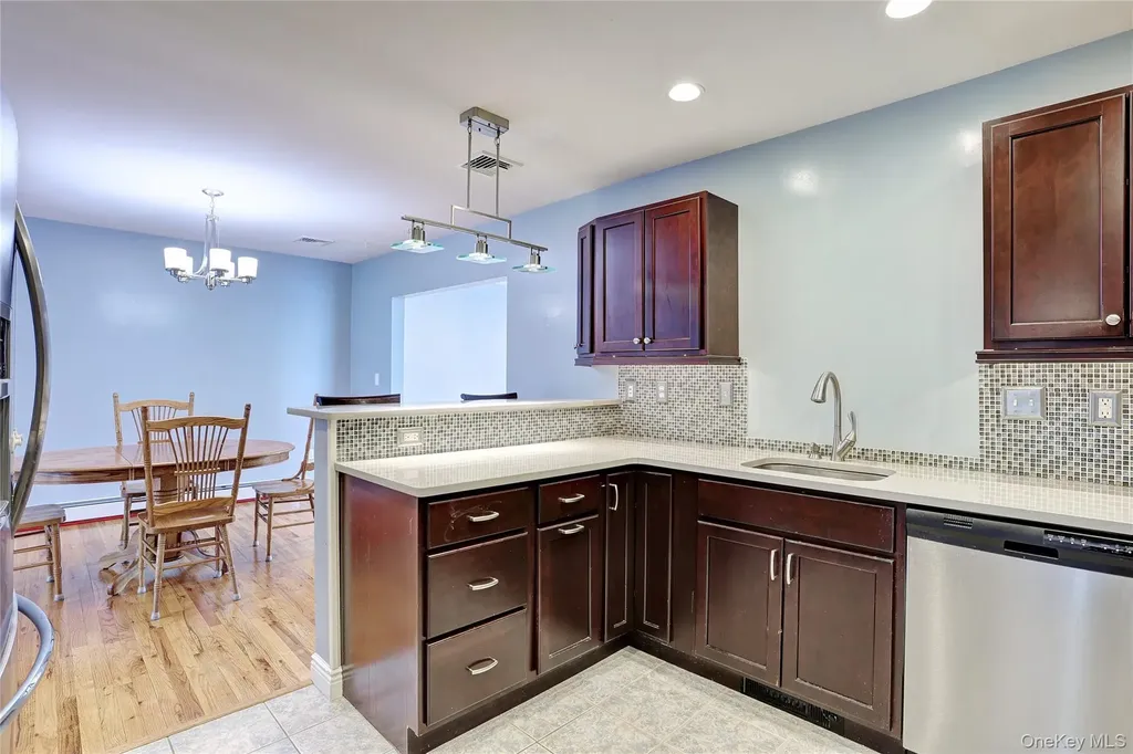 6 Hemlock Lane Thiells NY 10984