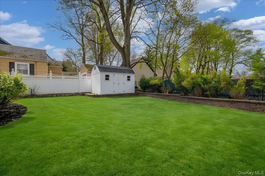 44 Askins Place New Rochelle NY 10801
