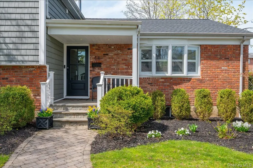 44 Askins Place New Rochelle NY 10801