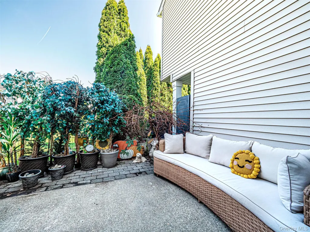 40 Weathervane Way Warwick NY 10990