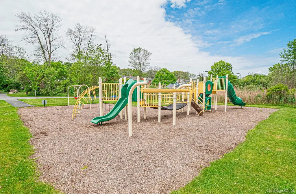 40 Weathervane Way Warwick NY 10990