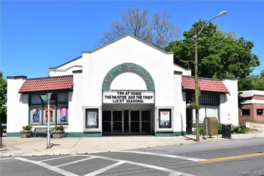 235 Wolfs Lane Pelham NY 10803