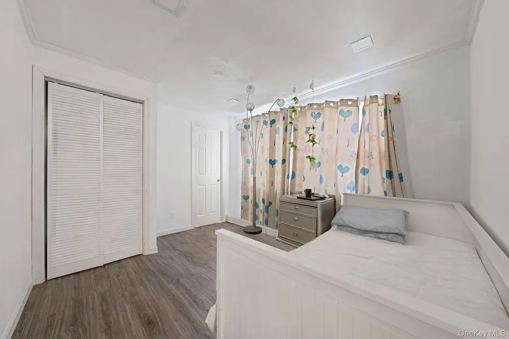 2 Drake Lane Levittown NY 11756