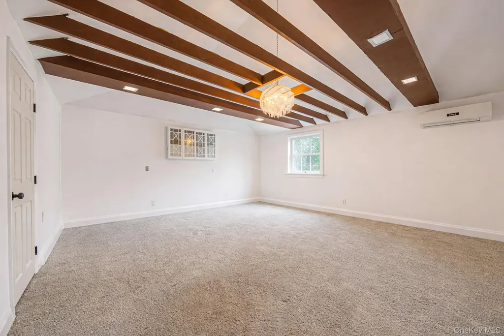 2 Drake Lane Levittown NY 11756