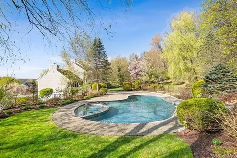 3060 Dahlia Court Yorktown Heights NY 10598