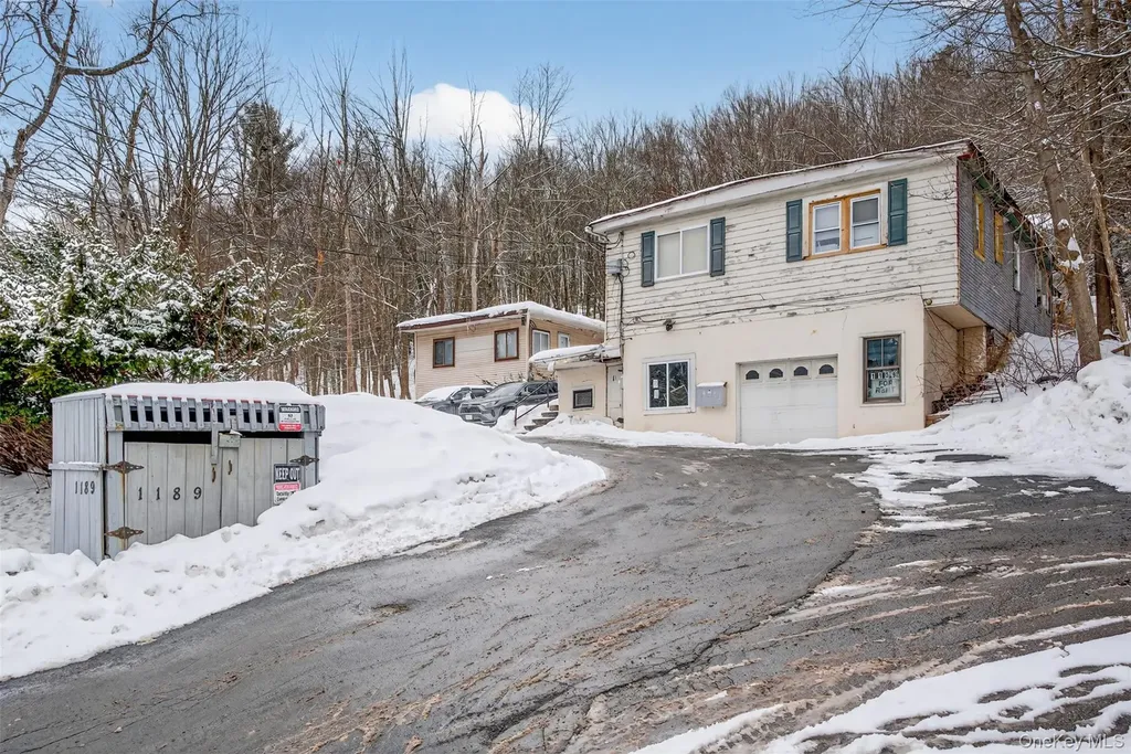 1189 State Route 52 Fallsburg NY 12759