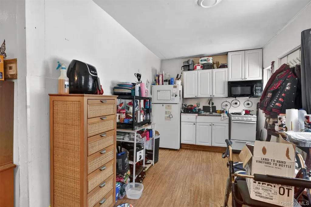 1189 State Route 52 Fallsburg NY 12759
